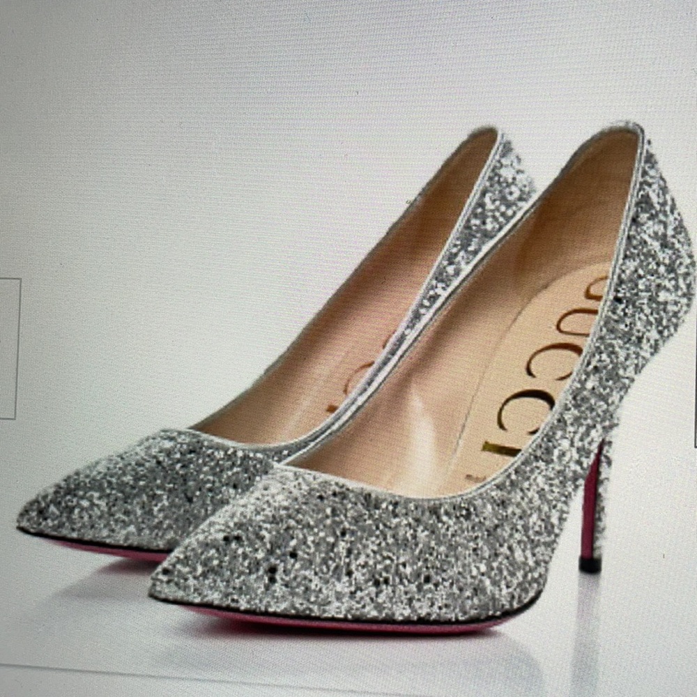 Gucci Virginia Crystal Embellished Glitter Pumps 9